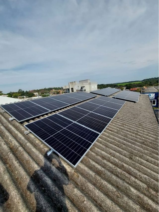 Sistema de 31,06 kWp, com 57 módulos instalados em Patrocínio/MG