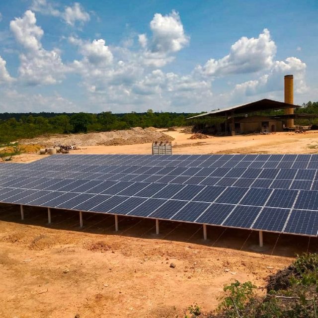 Sistema de 31,06 kWp, com 57 módulos instalados em Patrocínio/MG