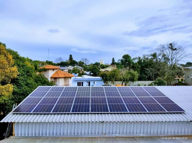 Sistema de 4,05 kWp, com 10 módulos instalados em Santa Inês/MA